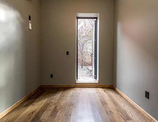 Rented by Nooklyn NYC LLC | media 44