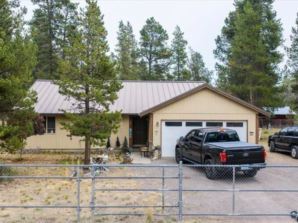54690 Pinewood Ave, Bend, OR 97707