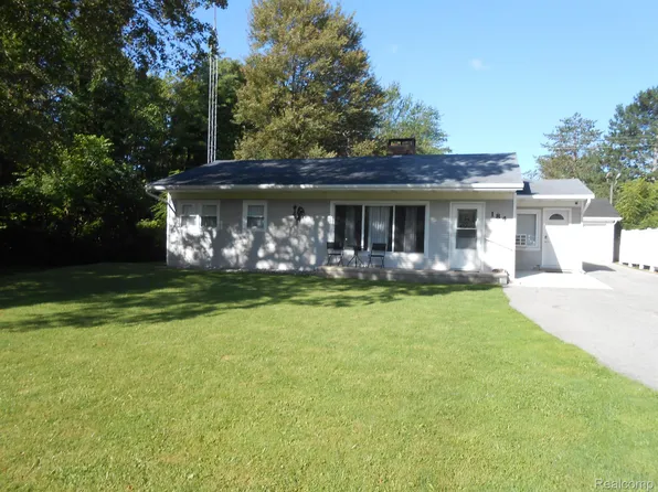 184 S Ridge St, Port Sanilac, MI 48469