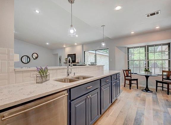 5th image of 2643 Barton Hills Dr