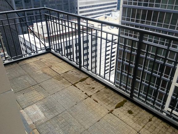 3rd image of 212 W Washington St #19
