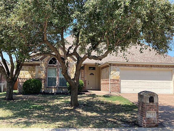 2nd image of 114 Prairie Dunes Dr