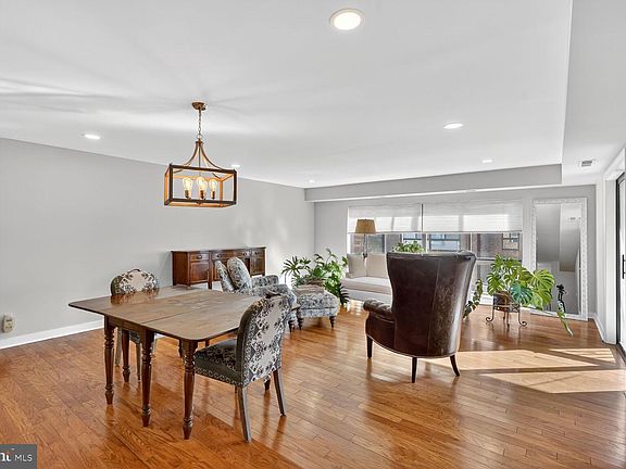 3rd image of 11420 Strand Dr #R414