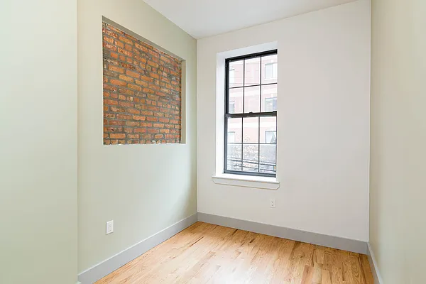 Rented by Nooklyn NYC LLC | media 25