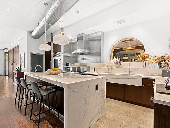 2nd image of 44 Laight St APT 1B