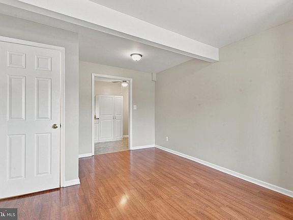 5th image of 1380 Pleasant Valley Rd
