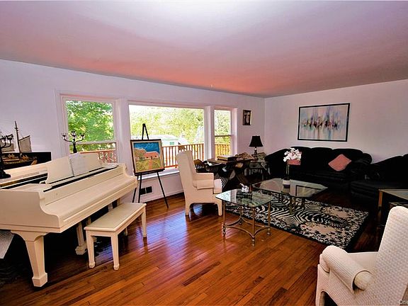 4th image of 101 Prospect Ave