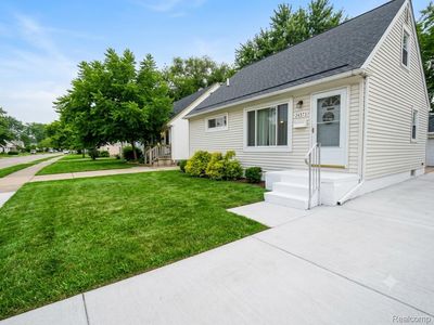 24373 Lauren Ave, Warren, MI, 48089