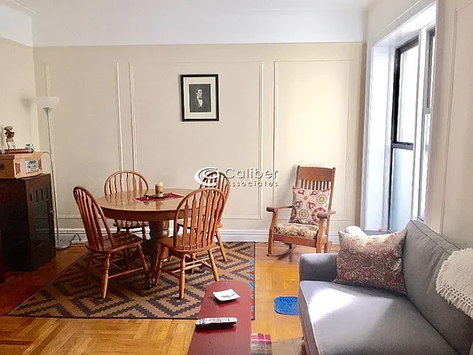 Rented by Zjama Realty Corp | media 8