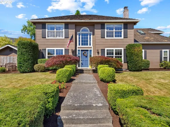 684 NE Goldie Dr, Hillsboro, OR 97124