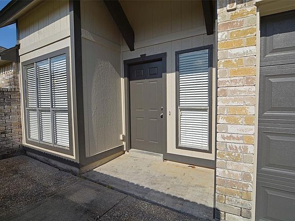 2nd image of 2308 Jackson Ln