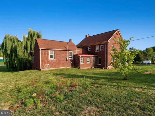 204 E Old Cross Rd, New Market, VA 22844