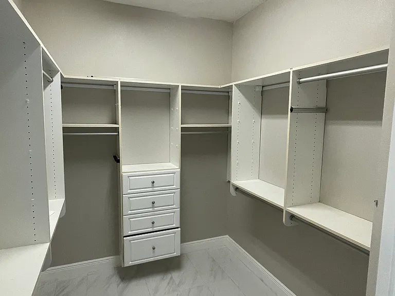 Walk in Master closet off the bathroom