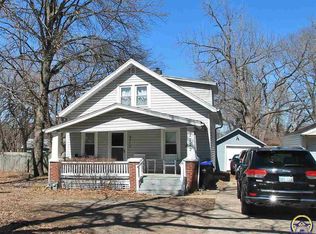 2712 SW 10th Ave, Topeka, KS 66604