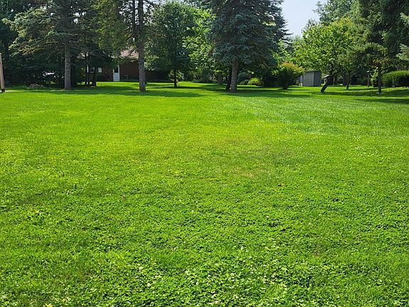 4th image of 78 Woodlawn Ave