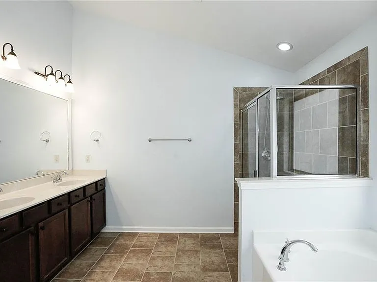 438 Privet Cir — Photo 29