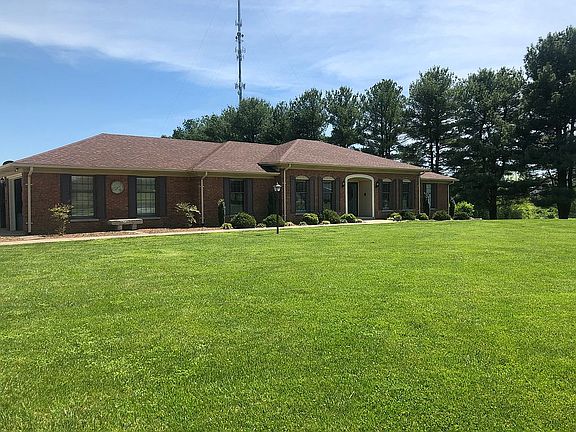 2nd image of 382 Cave Springs Dr
