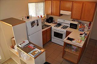 5th image of 209 Los Pandos Ln APT 6B