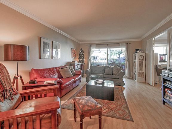 5th image of 5570 Cribari Cir