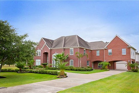 1st image of 5519 Bridlewood Dr