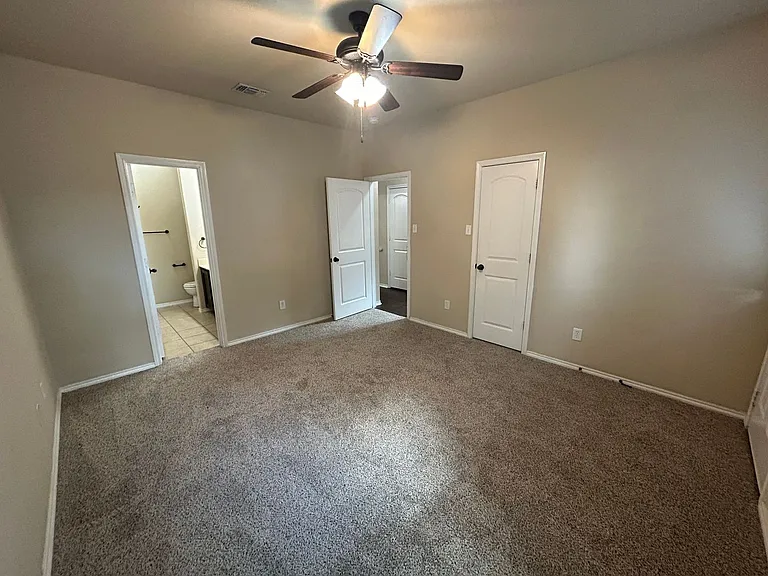 298 Rosalie Dr — Photo 15
