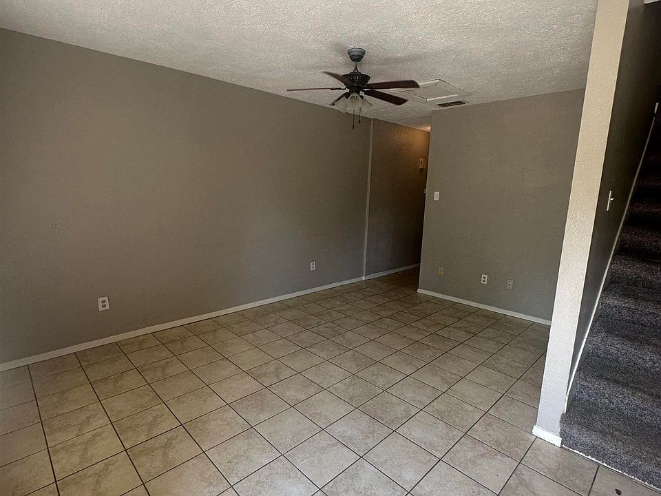2nd image of 3735 Kriss Dr APT 17