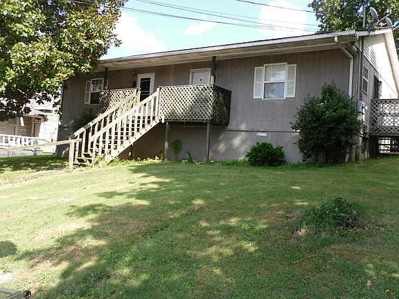2nd image of 308 Thompson St