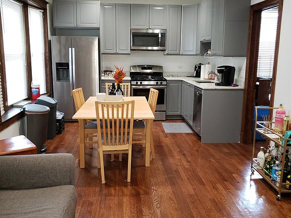 3rd image of 4739 N Hamilton Ave