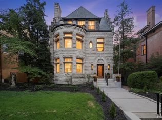 4410 Westminster Pl, Saint Louis, MO 63108