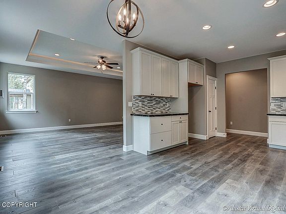 3rd image of 564 N Bethel Pl