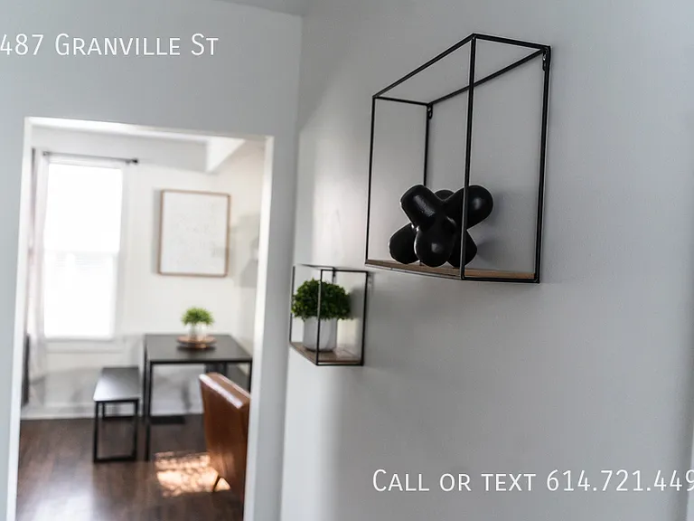 1487 Granville St — Photo 18
