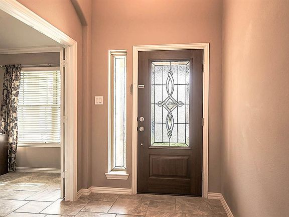 Sunny and open entry