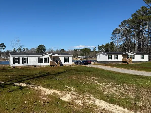 1470 Cottage Dr, Summerton, SC 29148