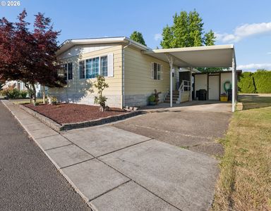 1225 W 10th Ave Unit 33, Junction City, OR, 97448