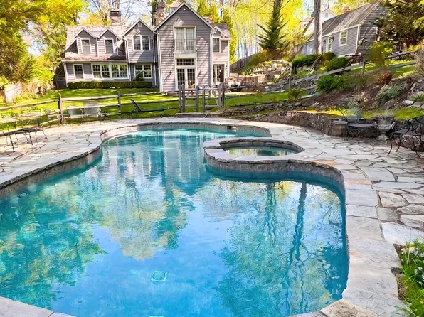 48 Goodwives River Rd, Darien, CT 06820