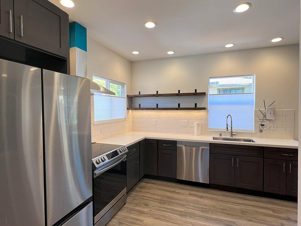 Samsung bestspoke beverage center refrigerator