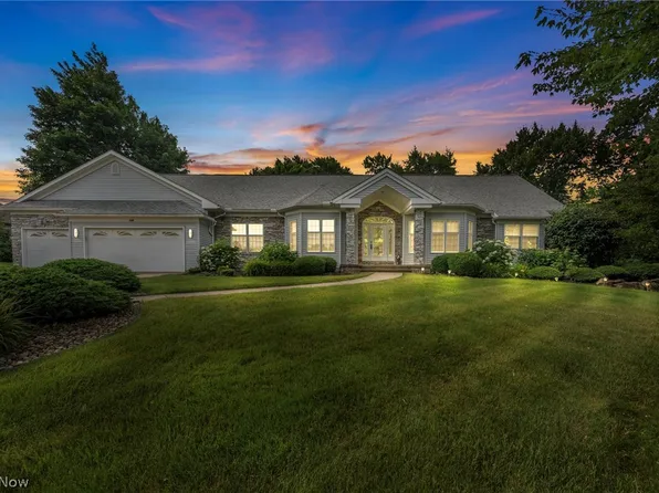 1000 Cielo E Terra Dr, Macedonia, OH 44056