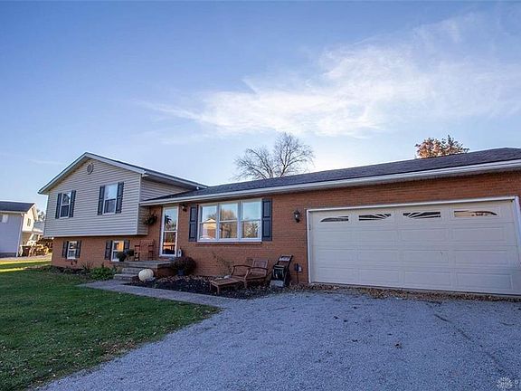2nd image of 963 Mohican Trl