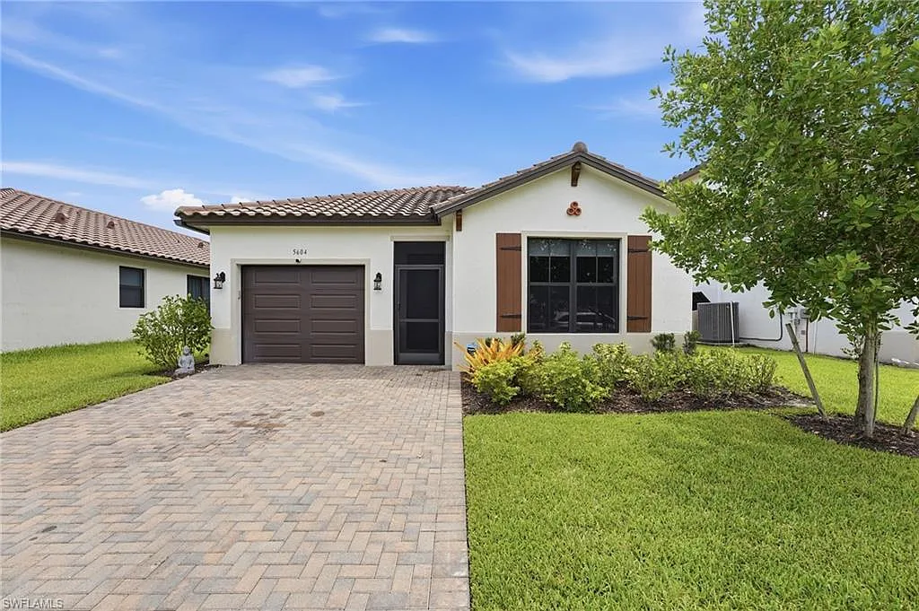 3 bed, 2.0 bath, 1630 sqft, $2,700 — Photo 1
