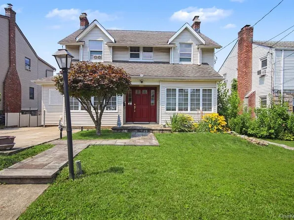 127 Wickes Avenue, Yonkers, NY 10701