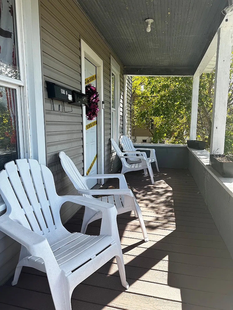 194 Highland Avenue — Photo 2