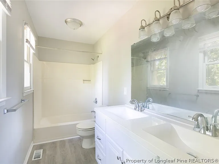 742 Buena Vista Dr — Photo 15