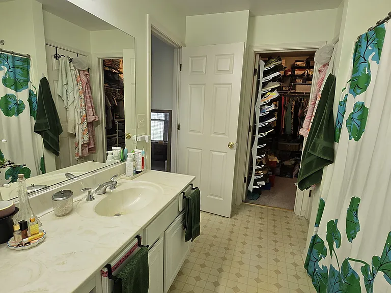 3359 Kentshire Cir — Photo 14