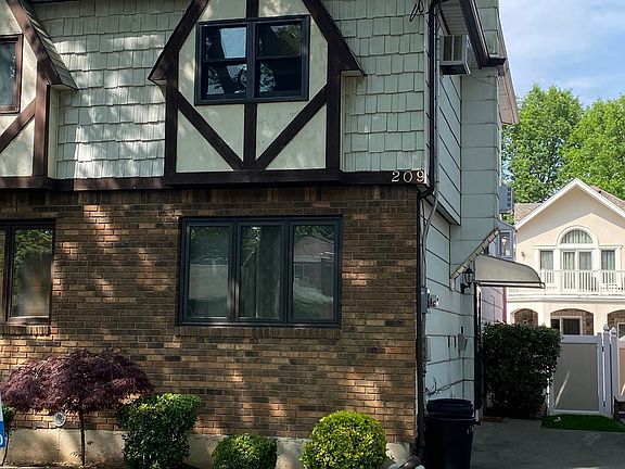 2nd image of 209 Greeley Ave