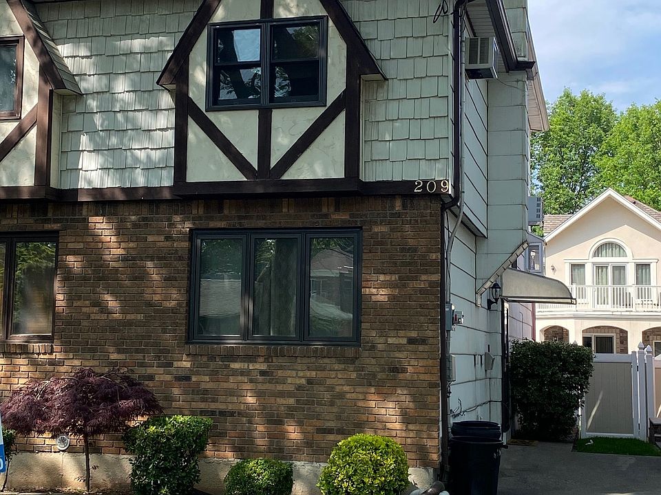 1st image of 209 Greeley Ave
