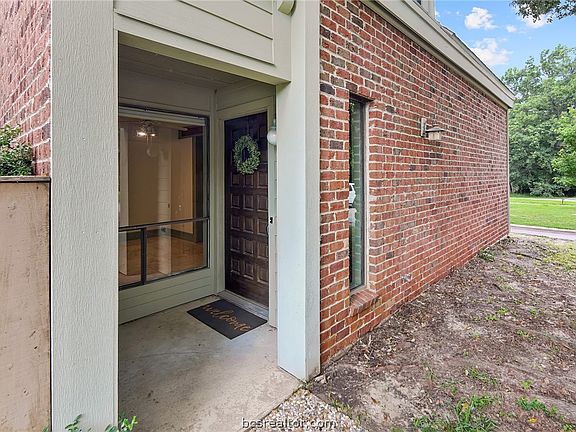 2nd image of 2806 Briarcreek Ct