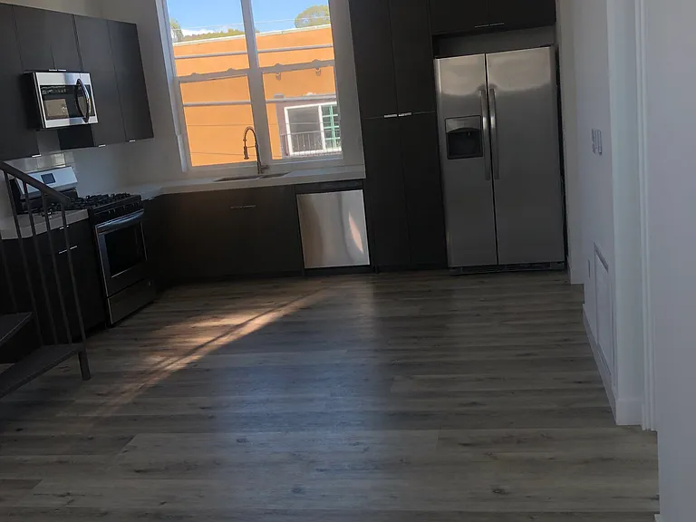 2803 S El Camino Real #B — Photo 7