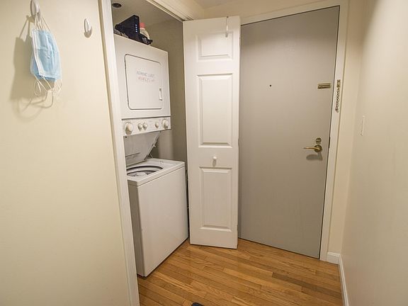 4th image of 170 Tremont St APT 906