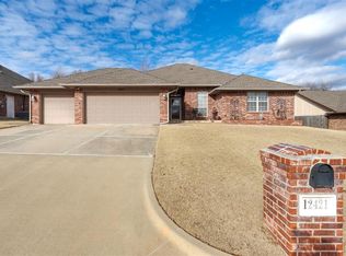 12421 Sussex Rd, Midwest City, OK 73130