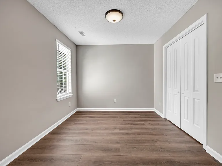 103 Walnut Grove Cir — Photo 27